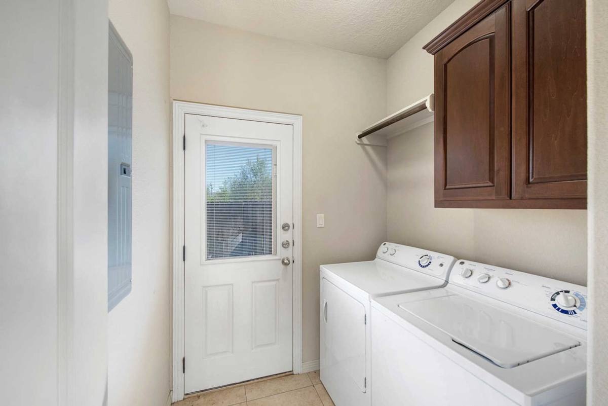 Condo for rent at 524 Forest Dr, College Station, TX 77840