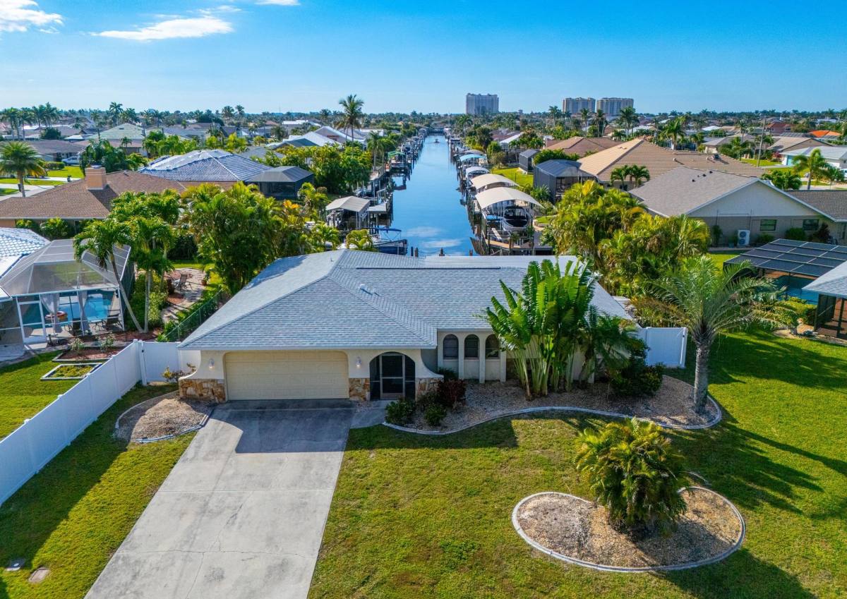 Apartment for rent at 1106 SW 52nd St, Cape Coral, FL 33914