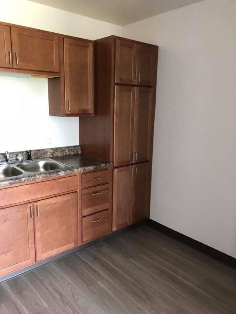 Apartment for rent at 9 James Courtney Blvd #INDIAN Trail Apartme, Lawrenceville, IL 62439