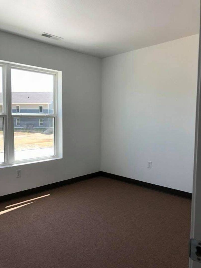 Apartment for rent at 9 James Courtney Blvd #INDIAN Trail Apartme, Lawrenceville, IL 62439