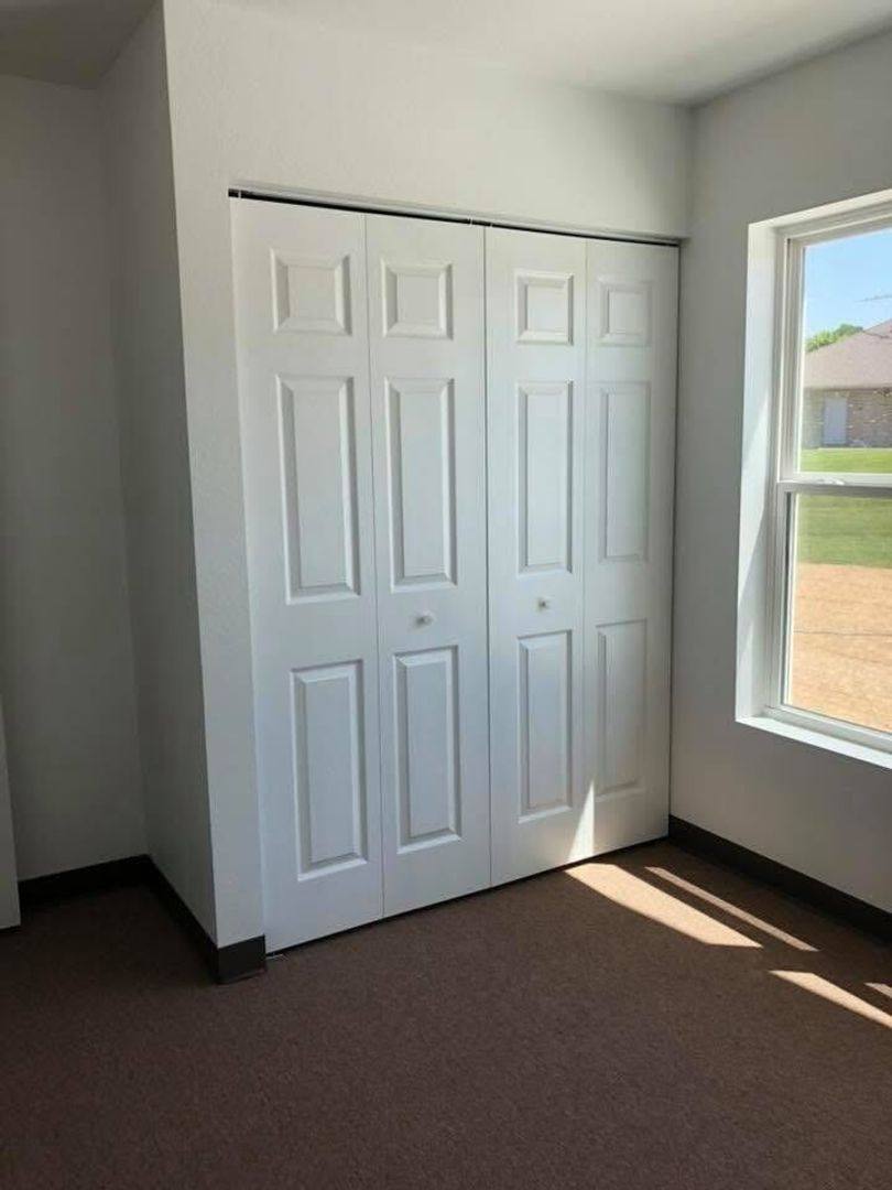 Apartment for rent at 9 James Courtney Blvd #INDIAN Trail Apartme, Lawrenceville, IL 62439