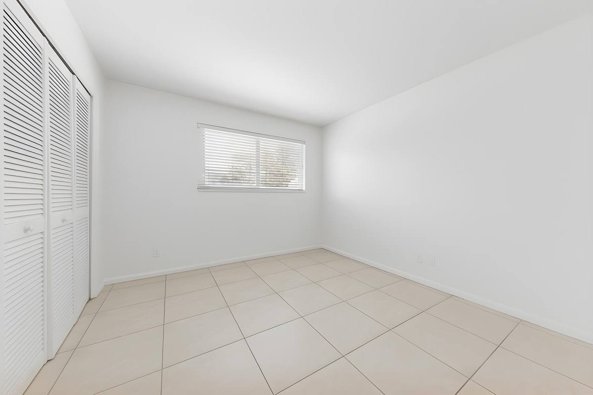 Apartment for rent at 1000 NE 9th Ave #6, Delray Beach, FL 33483