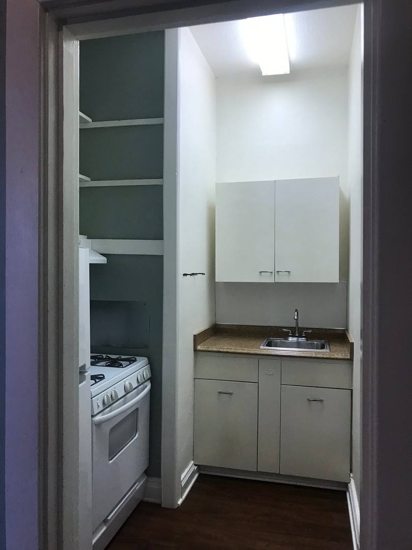 Apartment for rent at 1312 S 6th St, Louisville, KY 40208