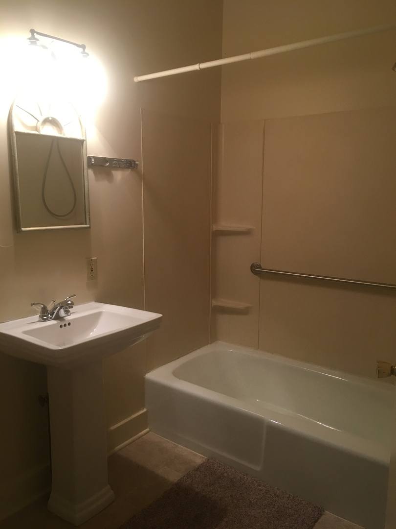 Apartment for rent at 1312 S 6th St, Louisville, KY 40208
