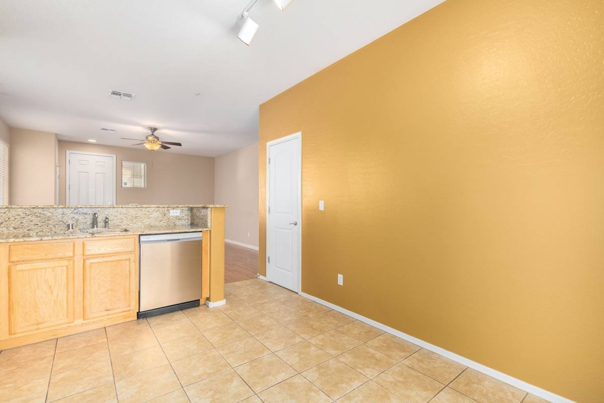 House for rent at 871 E Stottler Dr, Gilbert, AZ 85296