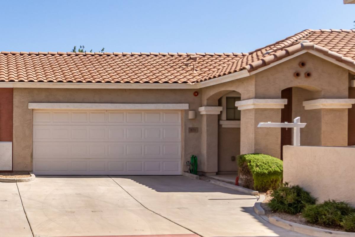 House for rent at 871 E Stottler Dr, Gilbert, AZ 85296