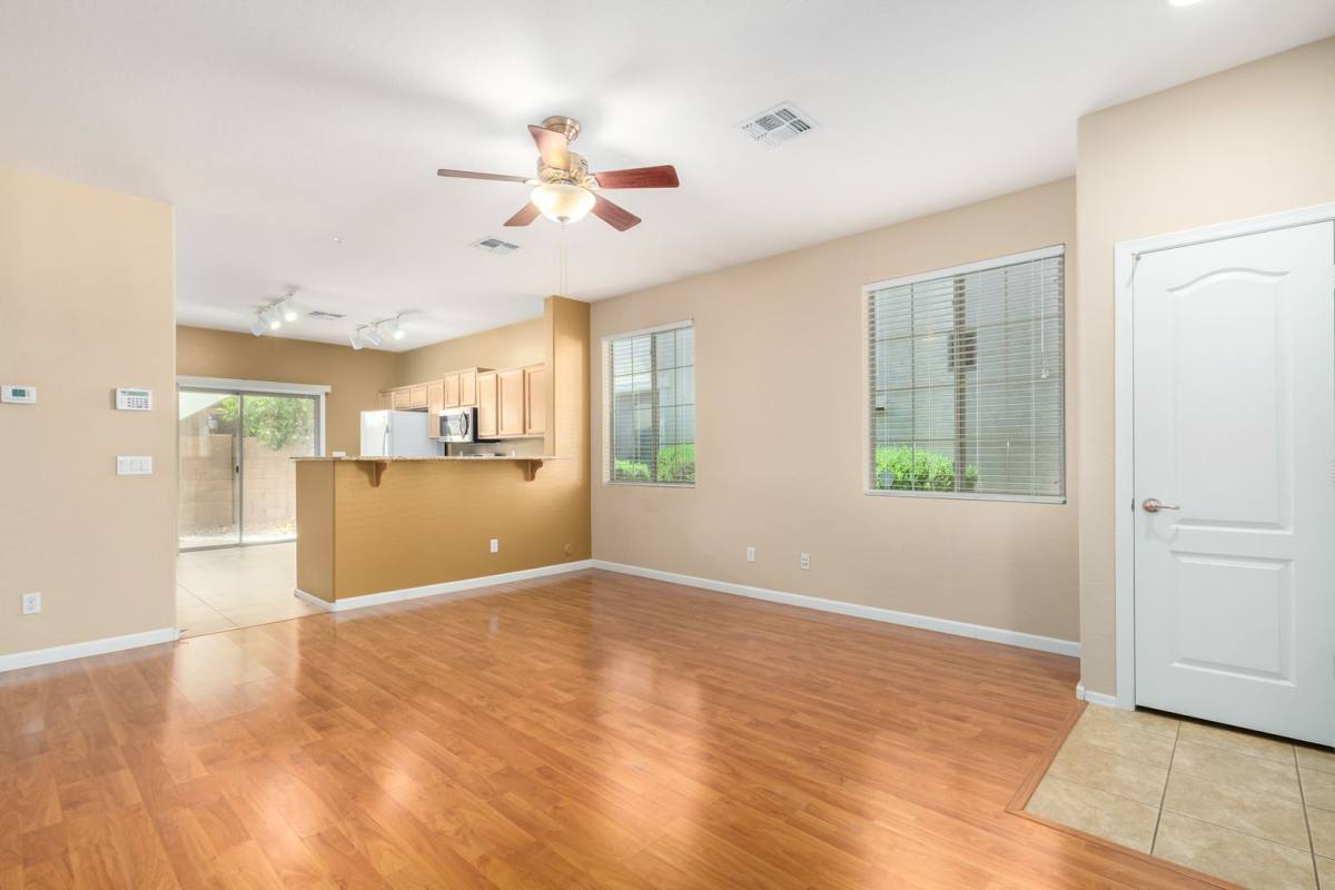 House for rent at 871 E Stottler Dr, Gilbert, AZ 85296