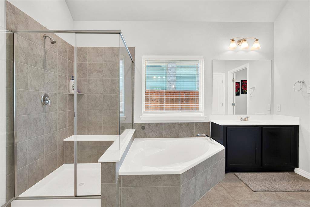 Apartment for rent at 3712 Maroon Creek Rd, Aubrey, TX 76227