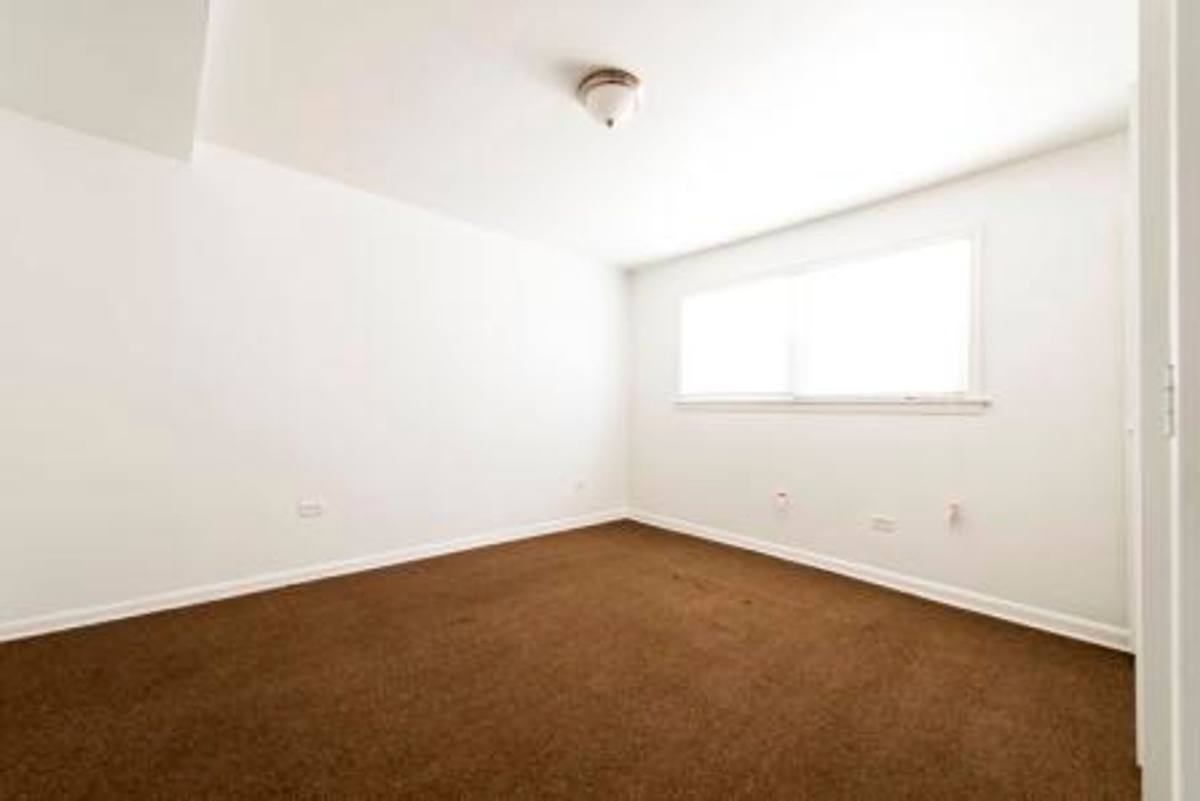 Apartment for rent at 7901 S Paxton, Chicago, IL 60617