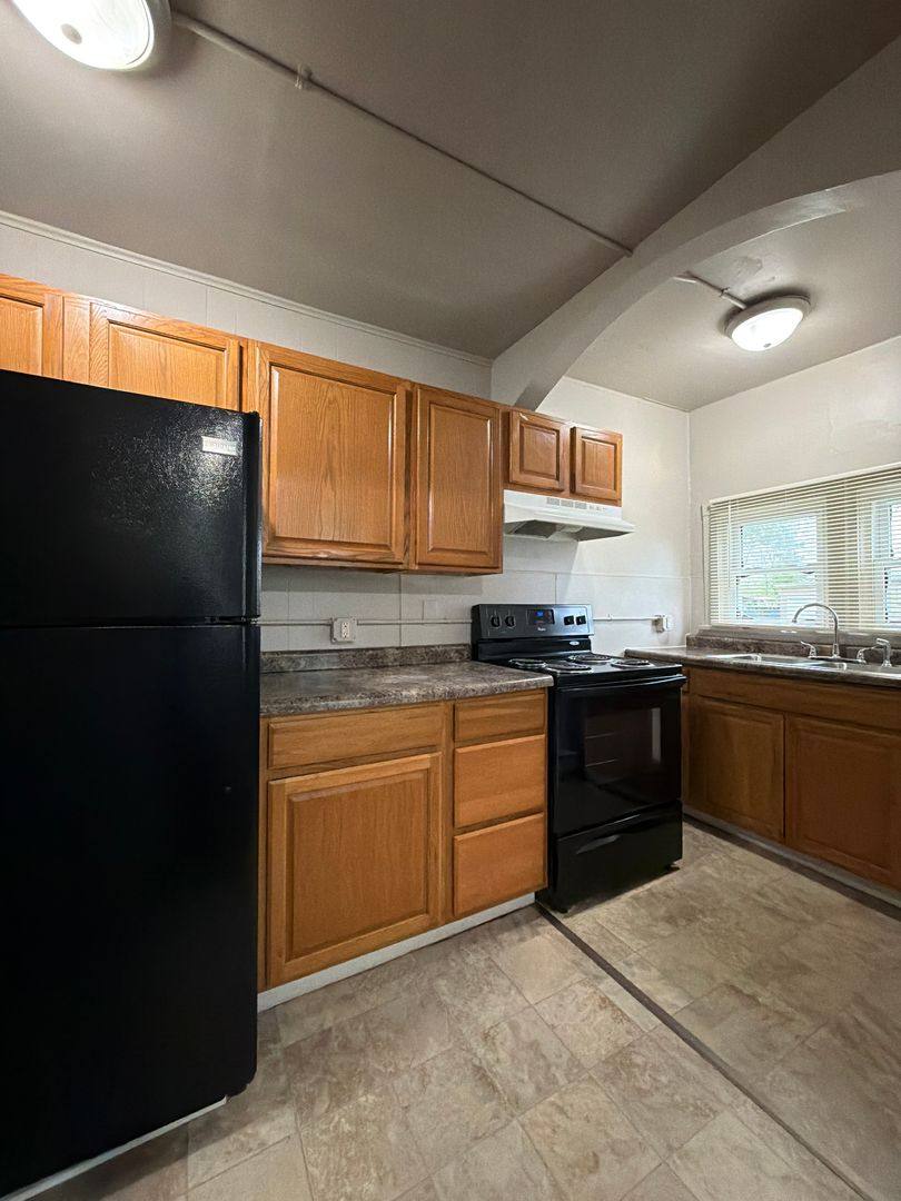Apartment for rent at 301 S 10th St, Goshen, IN 46526