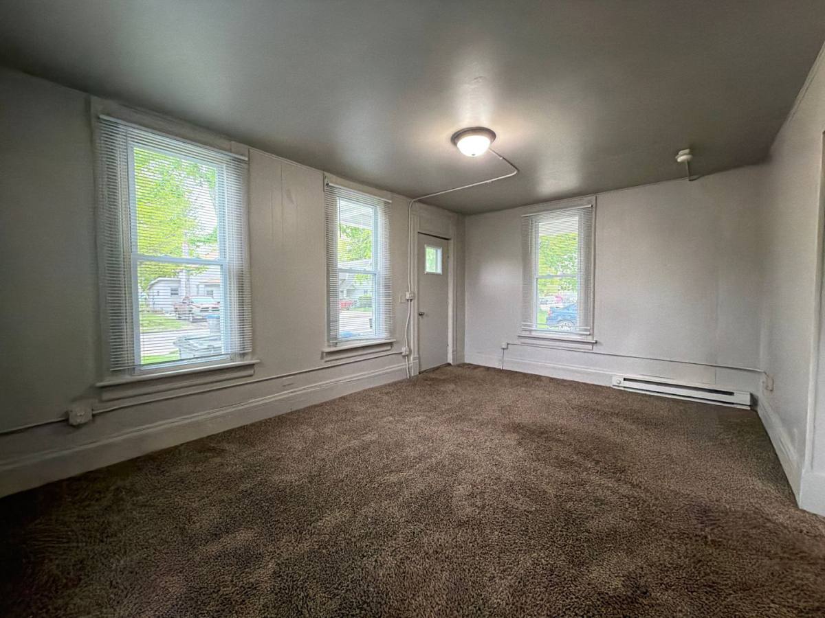 Apartment for rent at 301 S 10th St, Goshen, IN 46526