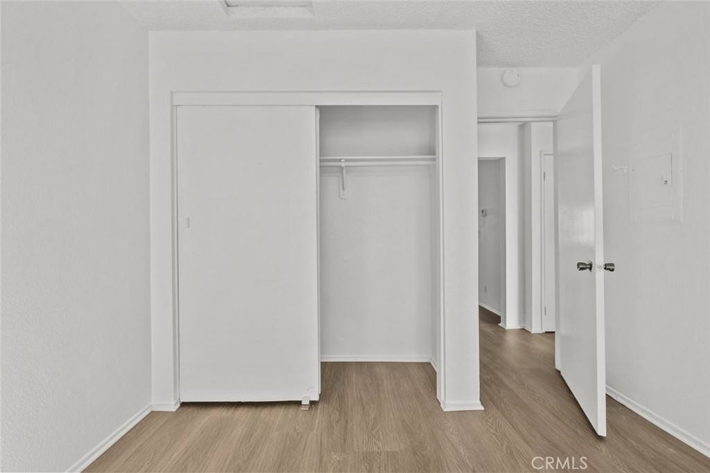Apartment for rent at 38501 Larkin Ave #4, Palmdale, CA 93550