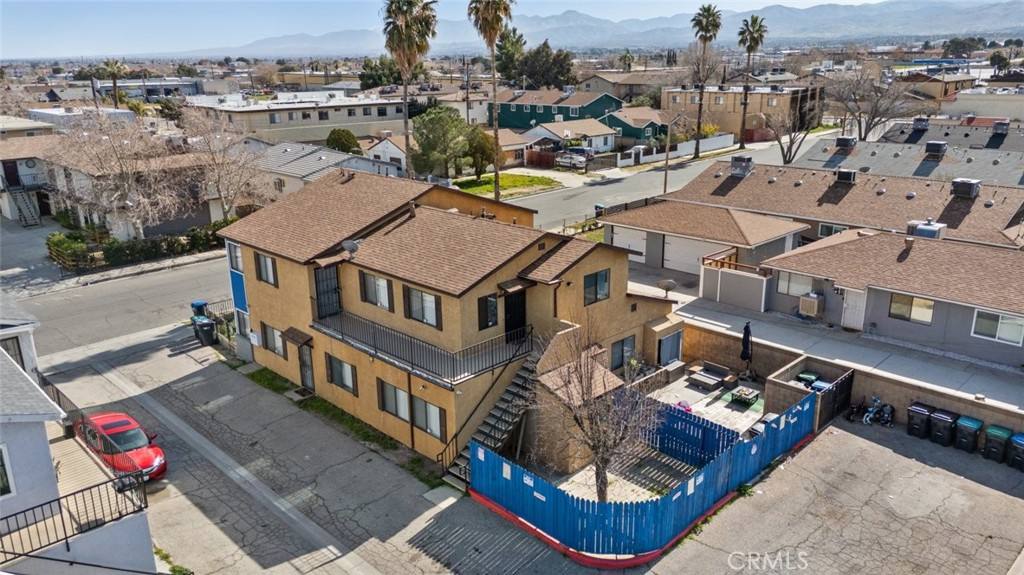 Apartment for rent at 38501 Larkin Ave #4, Palmdale, CA 93550