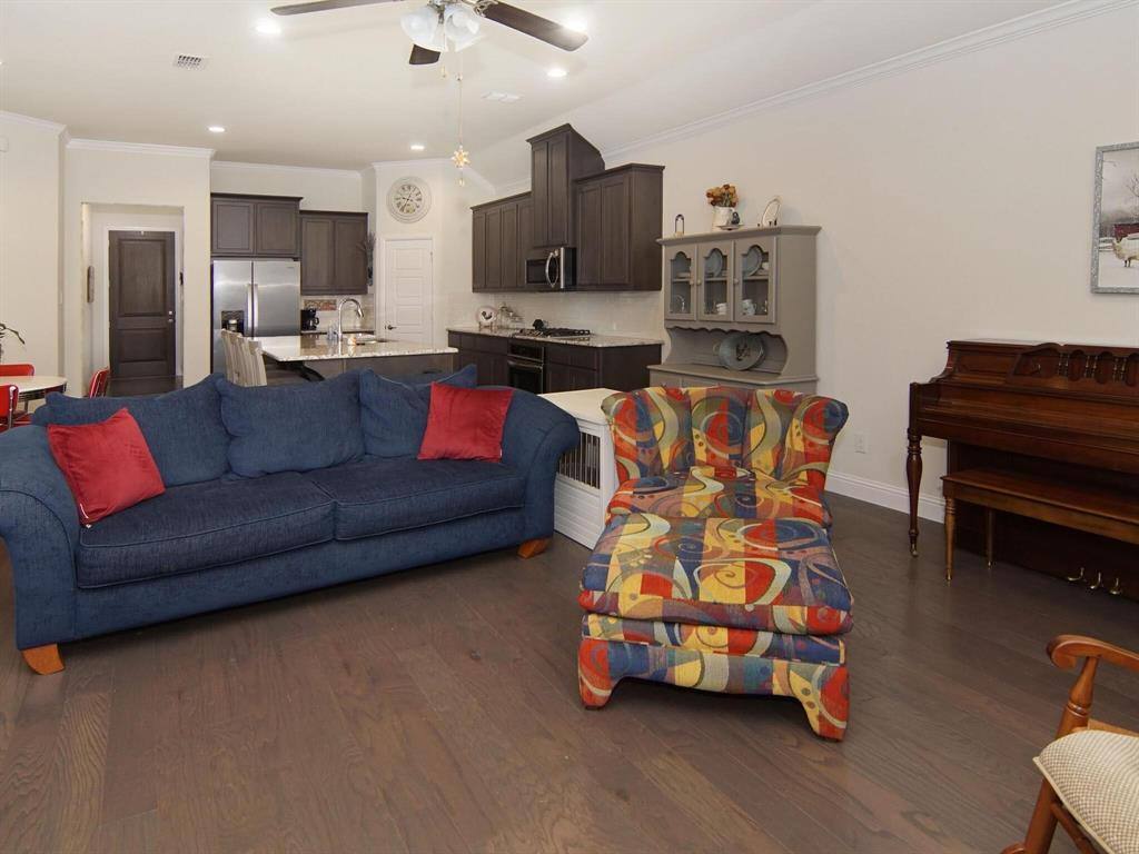 Apartment for rent at 721 10th St #721, Argyle, TX 76226
