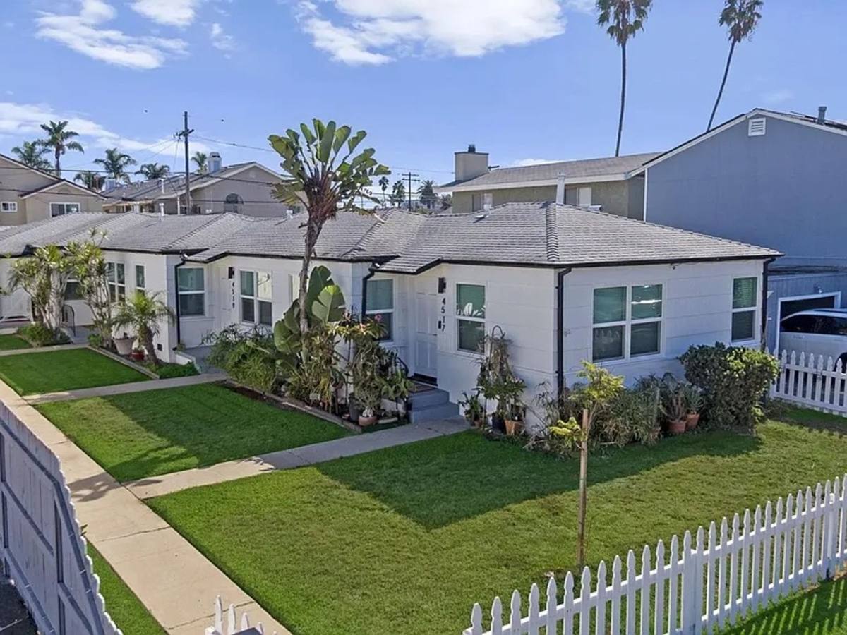 Apartment for rent at 4513 - 4523 Cleveland Ave, San Diego, CA 92116
