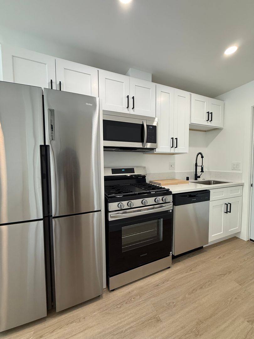 Apartment for rent at 4513 - 4523 Cleveland Ave, San Diego, CA 92116