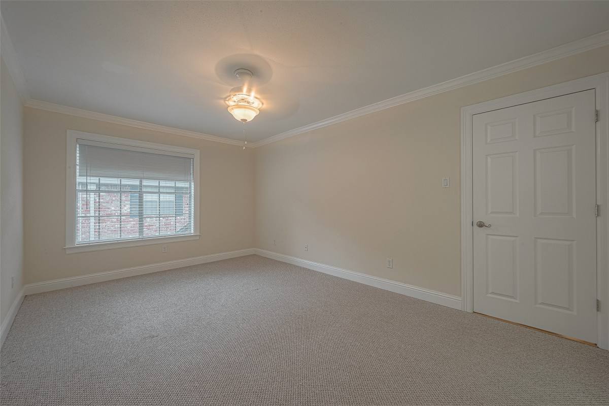 Condo for rent at 2350 Bering Dr #122, Houston, TX 77057