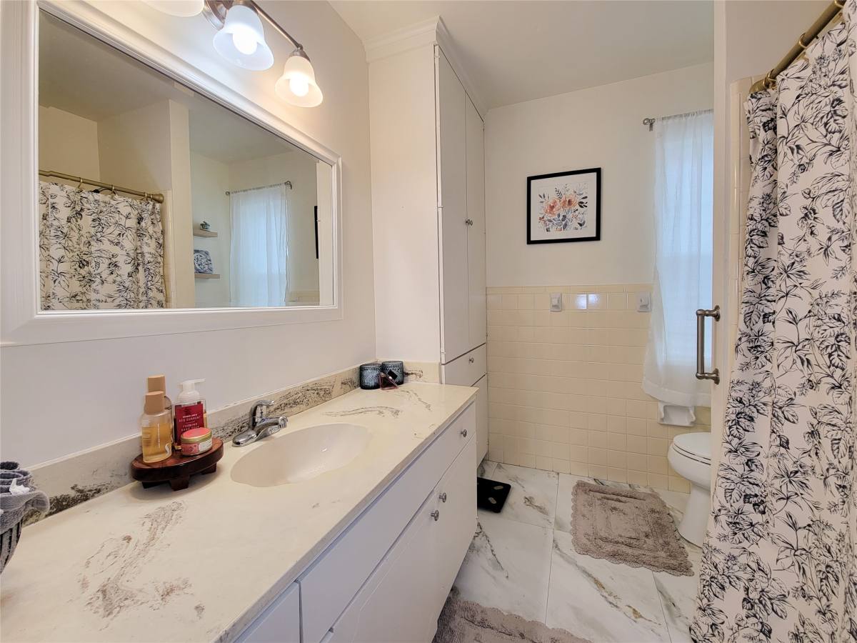 Condo for rent at 2021 Winrock Blvd #167, Houston, TX 77057