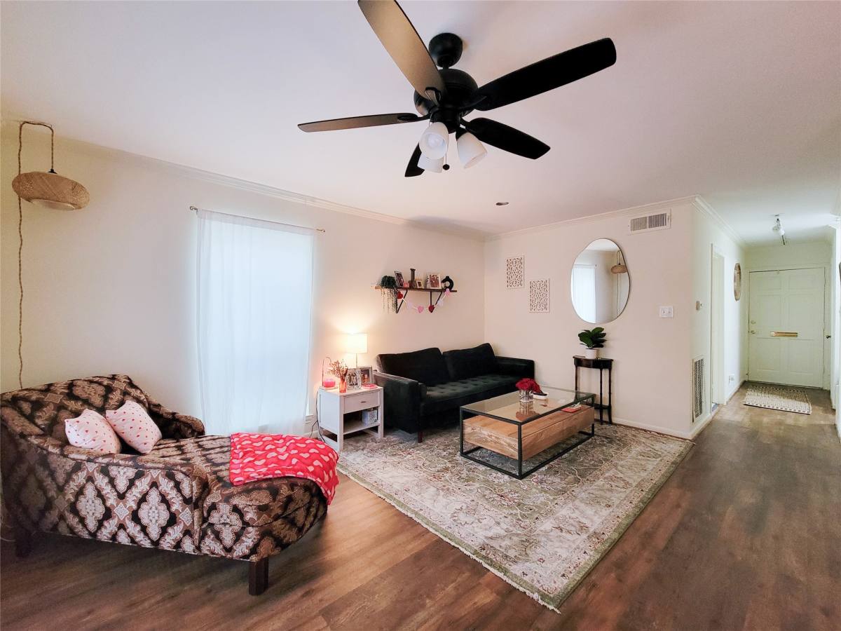 Condo for rent at 2021 Winrock Blvd #167, Houston, TX 77057