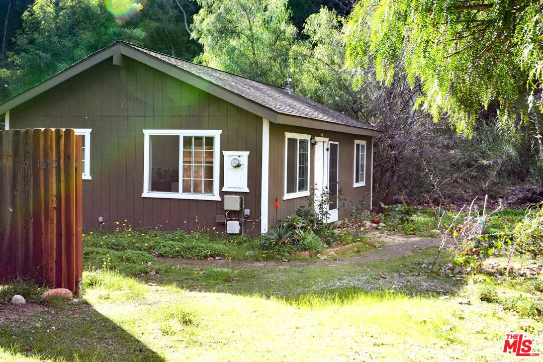 Apartment for rent at 1675 Happy Trail, Topanga, CA 90290