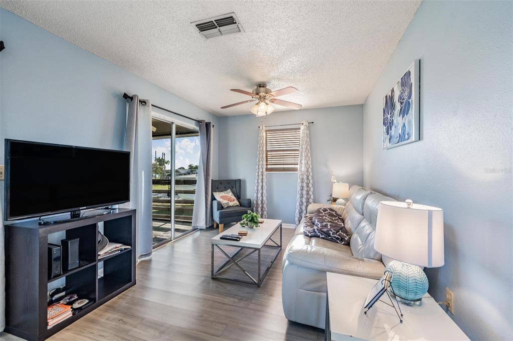 Apartment for rent at 208 S Canal St #208, Ruskin, FL 33570
