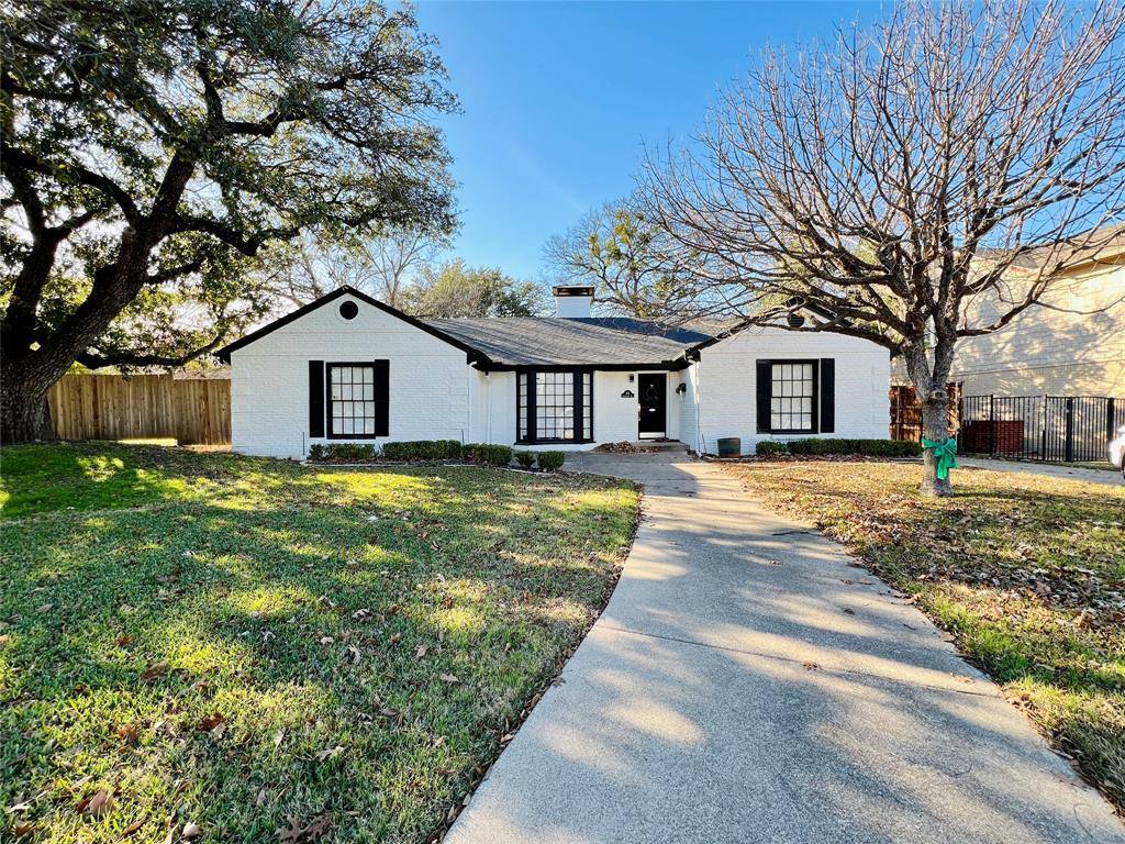 Apartment for rent at 101 Lindenwood Dr #101, Fort Worth, TX 76107