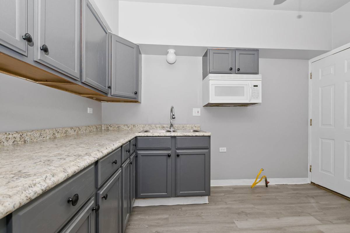 Apartment for rent at 6200 S Albany Ave, Chicago, IL 60629