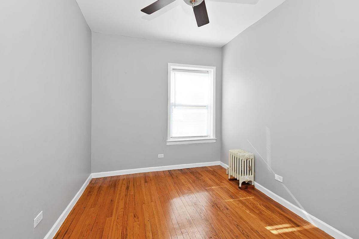 Apartment for rent at 6200 S Albany Ave, Chicago, IL 60629