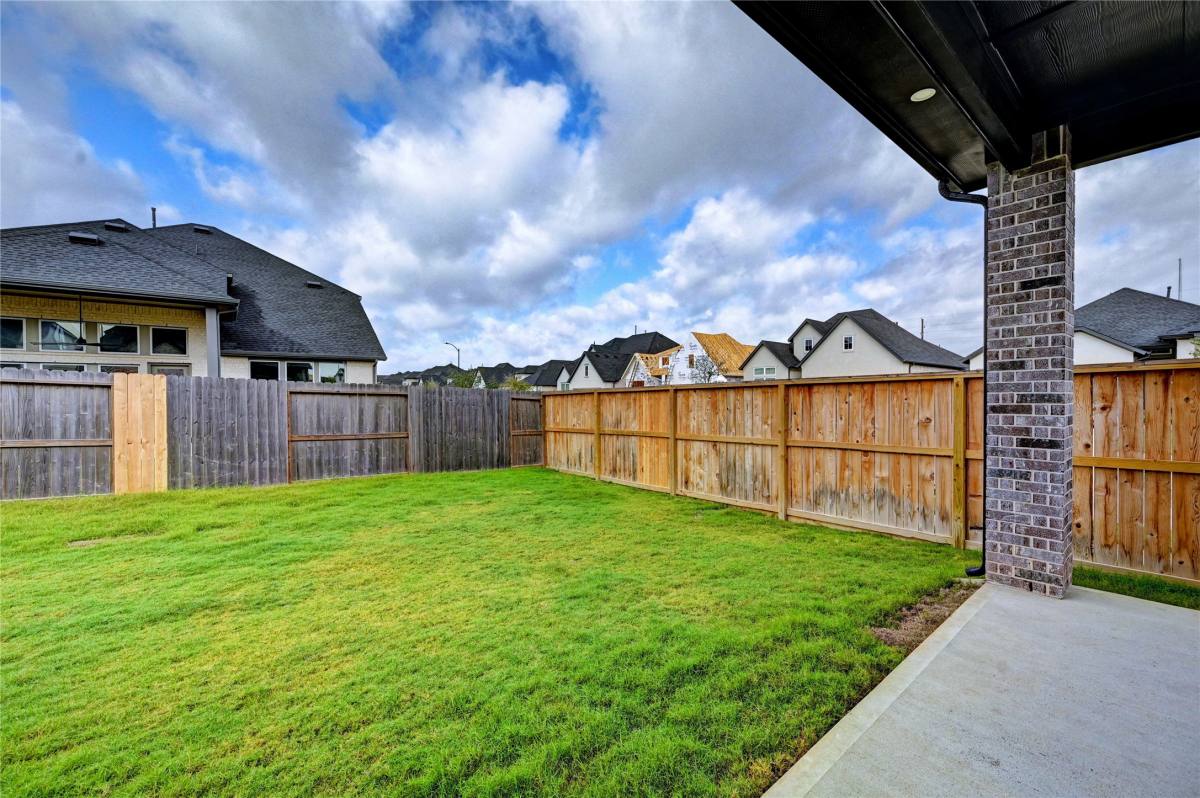 Apartment for rent at 7302 New Pecan Dr, Fulshear, TX 77441