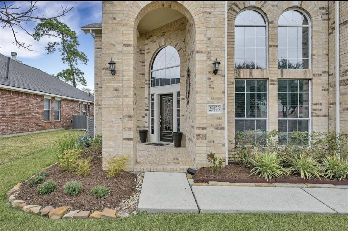 Apartment for rent at 25023 Knob Pines Court, Spring, TX 77389