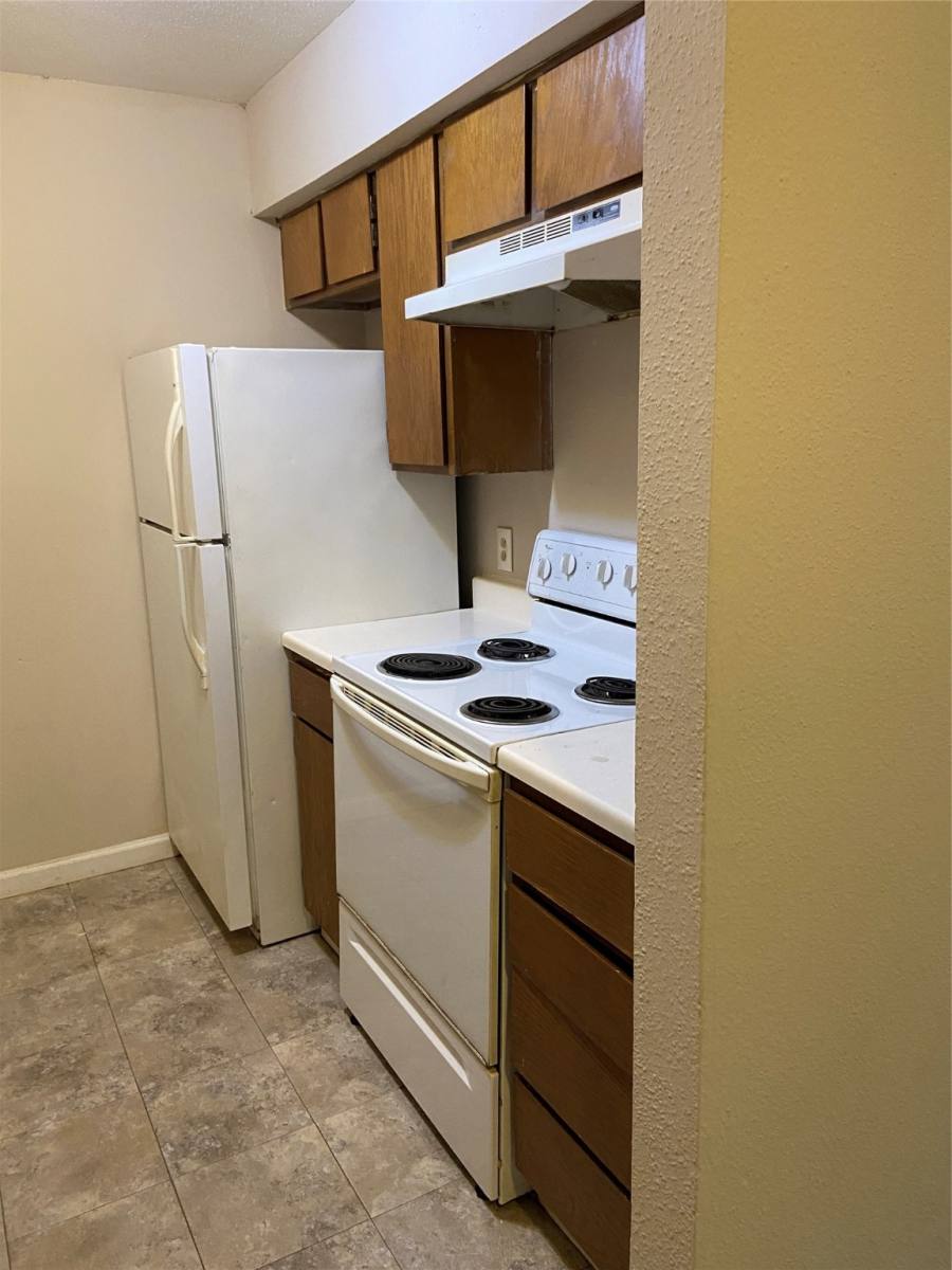 Apartment for rent at 12500 Sandpiper Dr #4, Houston, TX 77035