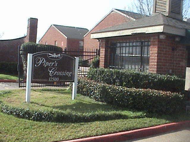 Apartment for rent at 12500 Sandpiper Dr #4, Houston, TX 77035