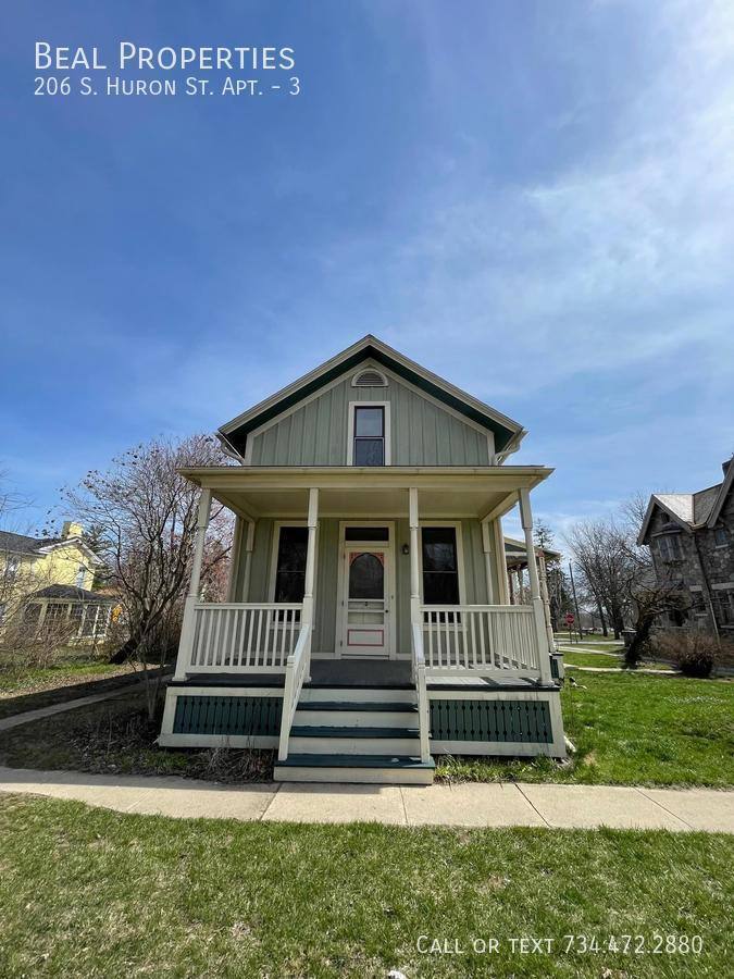 Townhouse for rent at 206 S Huron St #3, Ypsilanti, MI 48197