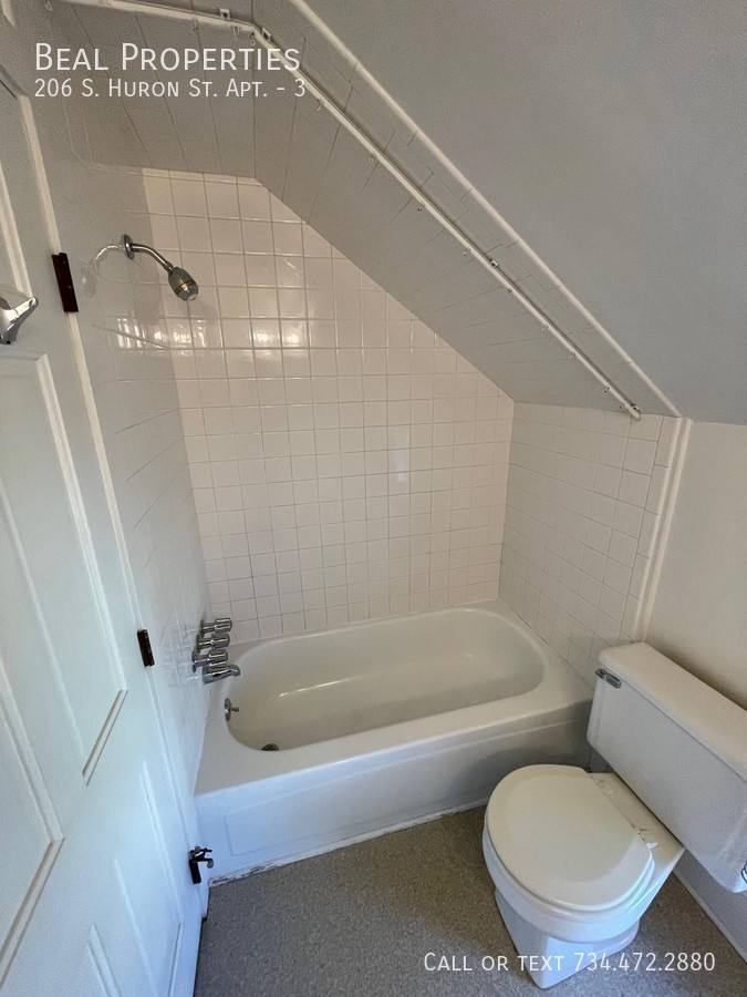 Townhouse for rent at 206 S Huron St #3, Ypsilanti, MI 48197