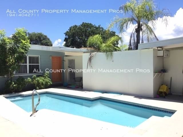 Townhouse for rent at 3513 Norwood Court, Sarasota, FL 34234