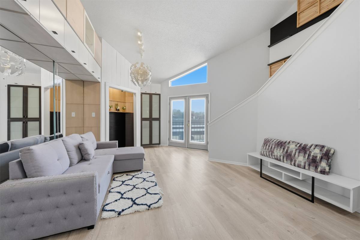 Condo for rent at 10855 Meadowglen Lane #823, Houston, TX 77042