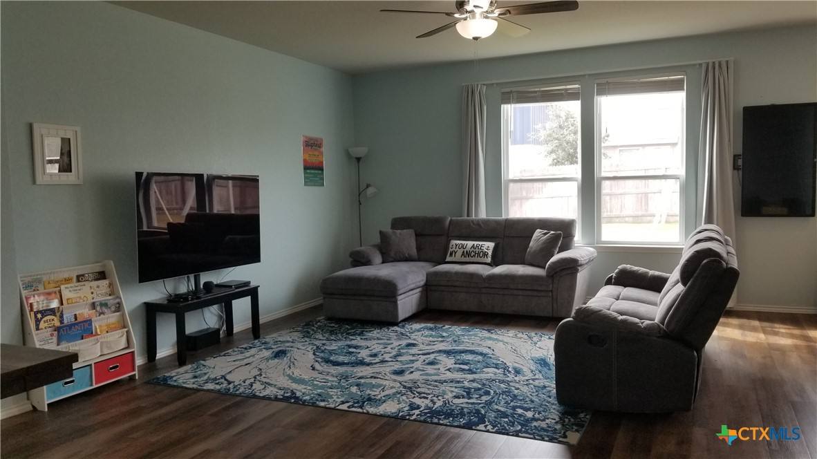 Apartment for rent at 4044 Sun Meadow Lane, Seguin, TX 78155