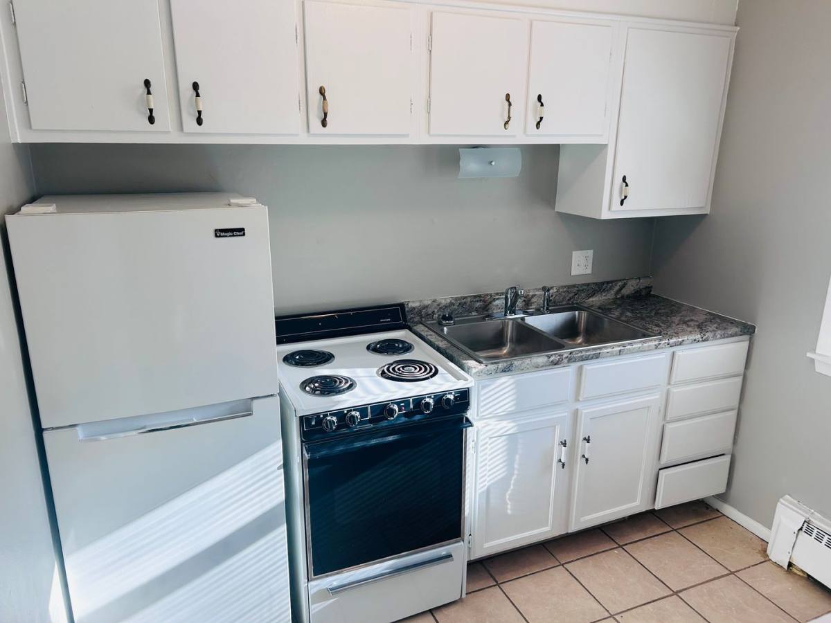 Apartment for rent at 800 Dodd Rd, Saint Paul, MN 55118