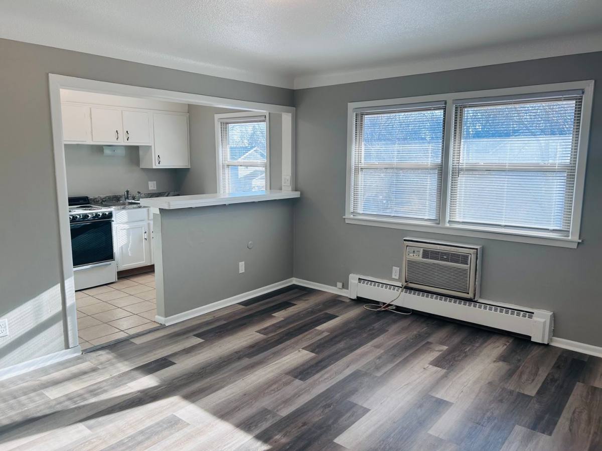 Apartment for rent at 800 Dodd Rd, Saint Paul, MN 55118