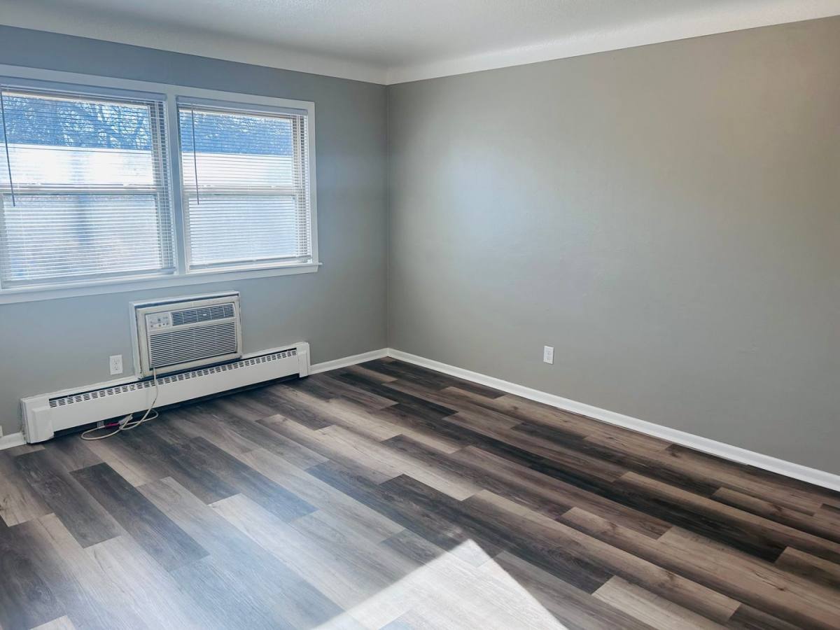Apartment for rent at 800 Dodd Rd, Saint Paul, MN 55118