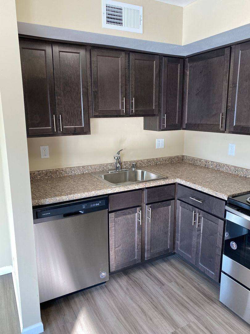 Townhouse for rent at 400-414 Chiswell St, Saukville, WI 53080