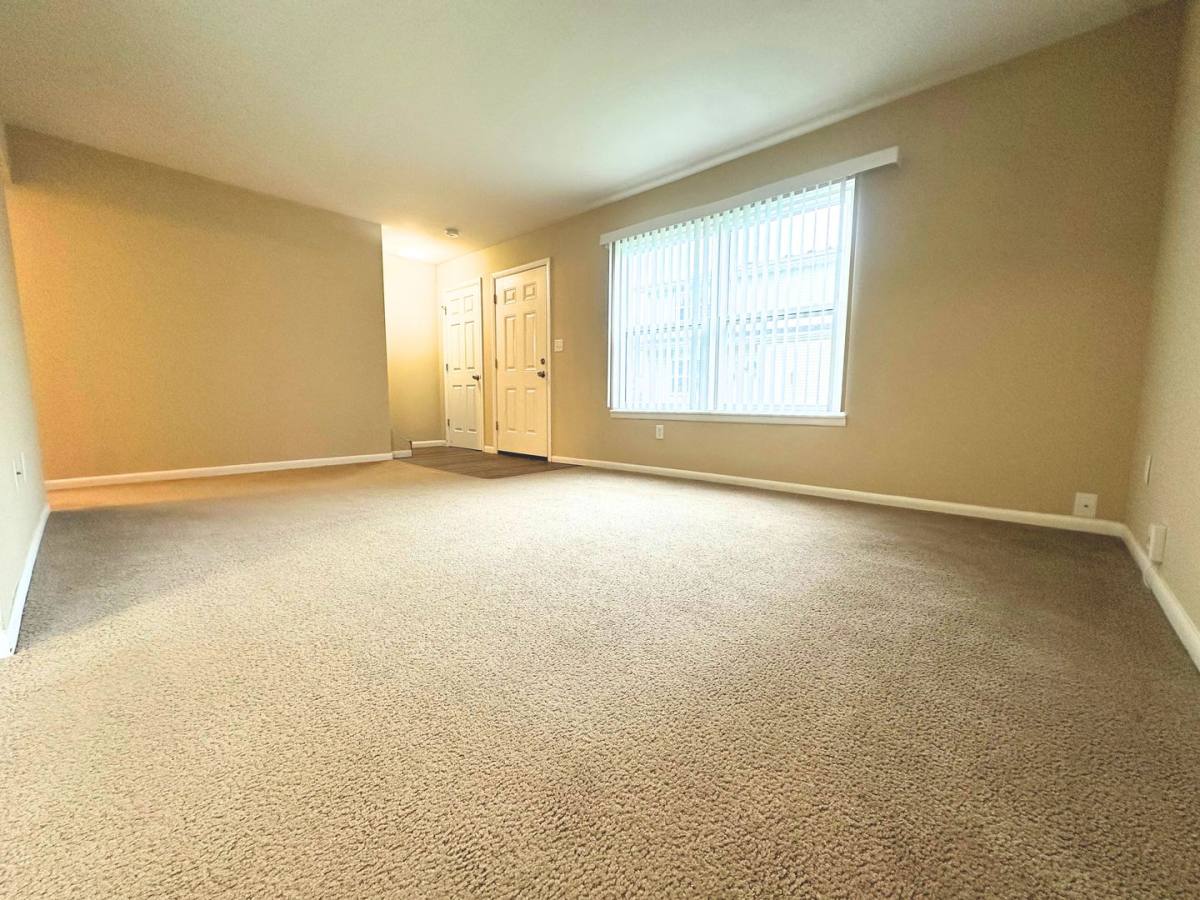 Townhouse for rent at 400-414 Chiswell St, Saukville, WI 53080