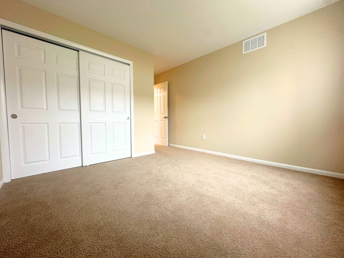 Townhouse for rent at 400-414 Chiswell St, Saukville, WI 53080