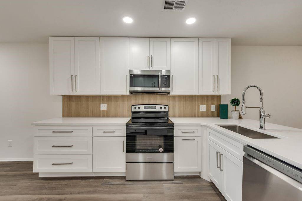 Townhouse for rent at 13737 Flagstone Lane, Dallas, TX 75240