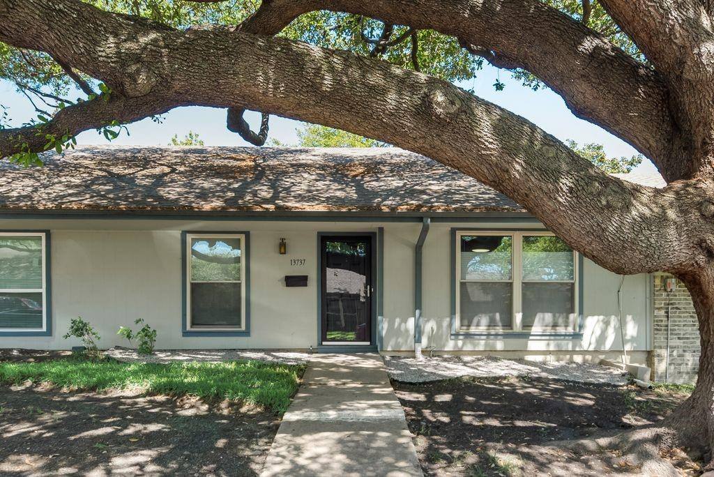 Townhouse for rent at 13737 Flagstone Lane, Dallas, TX 75240