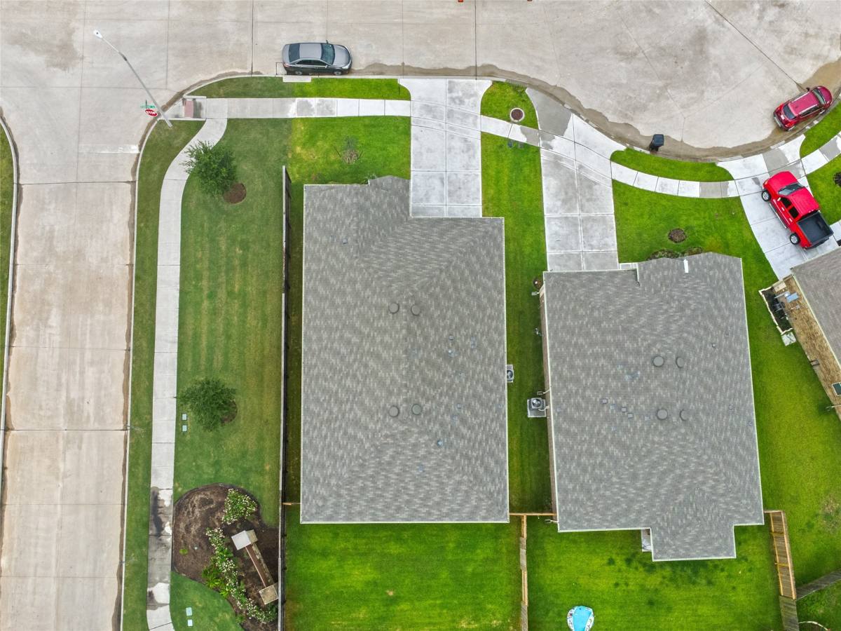 Apartment for rent at 3111 Freiberger Lane, Alvin, TX 77511