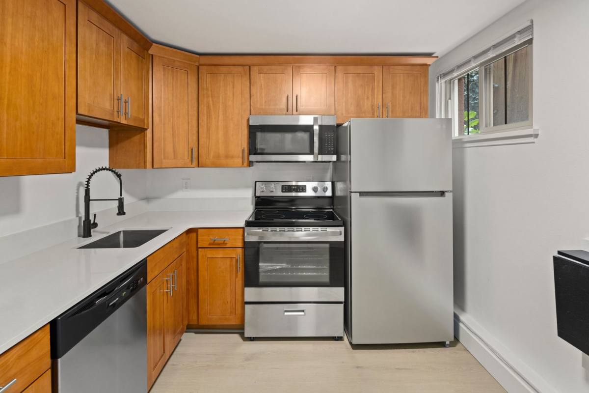 Apartment for rent at 2711 Franklin Ave E, Seattle, WA 98102