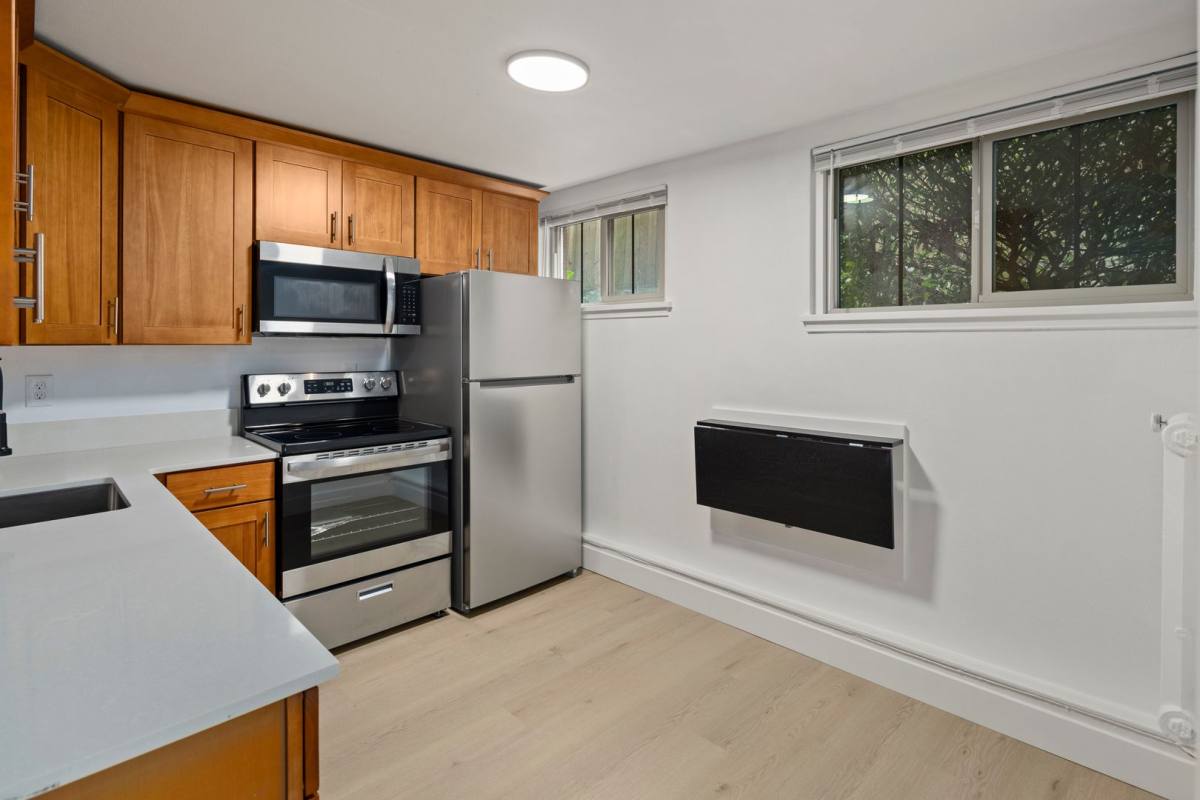 Apartment for rent at 2711 Franklin Ave E, Seattle, WA 98102