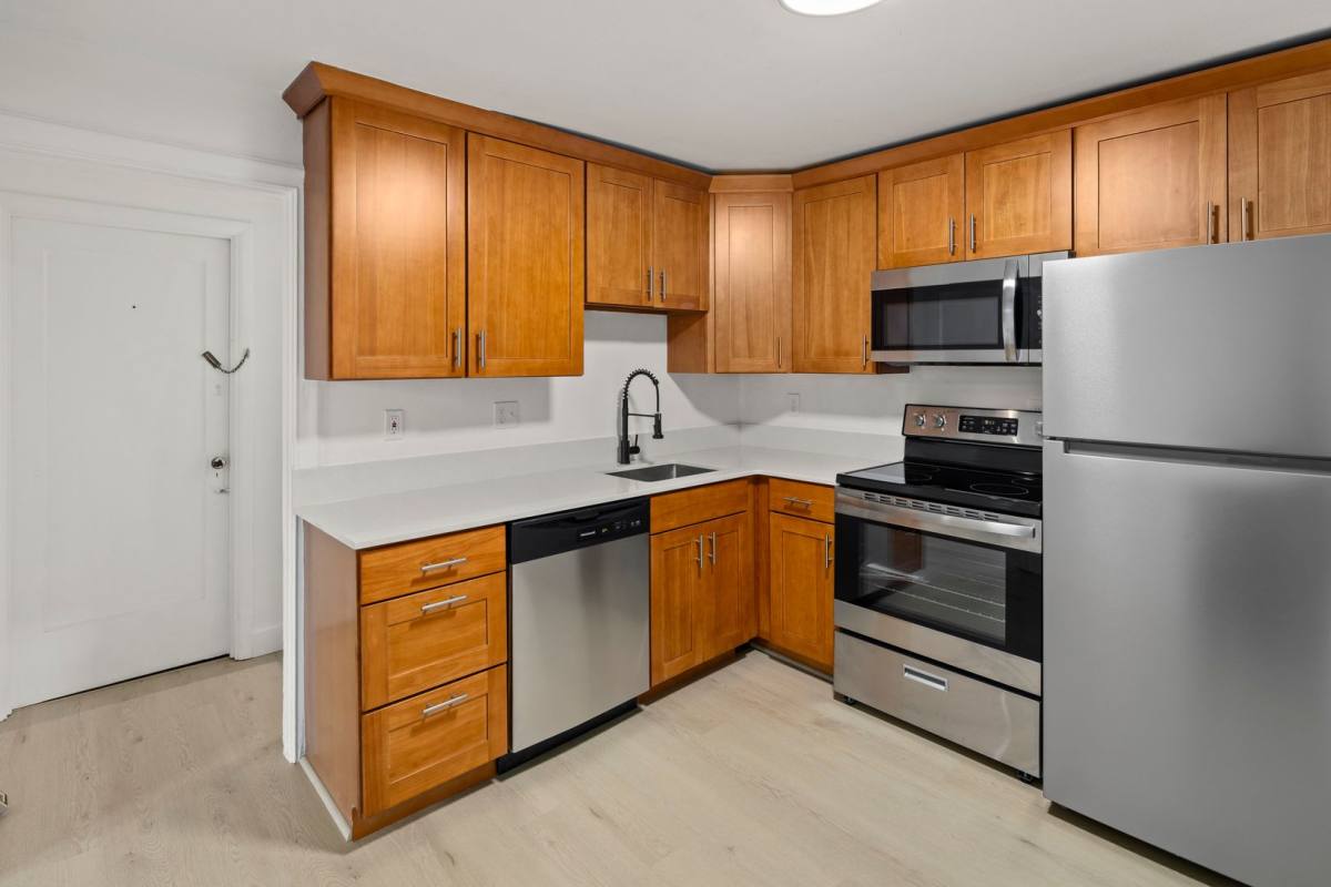 Apartment for rent at 2711 Franklin Ave E, Seattle, WA 98102