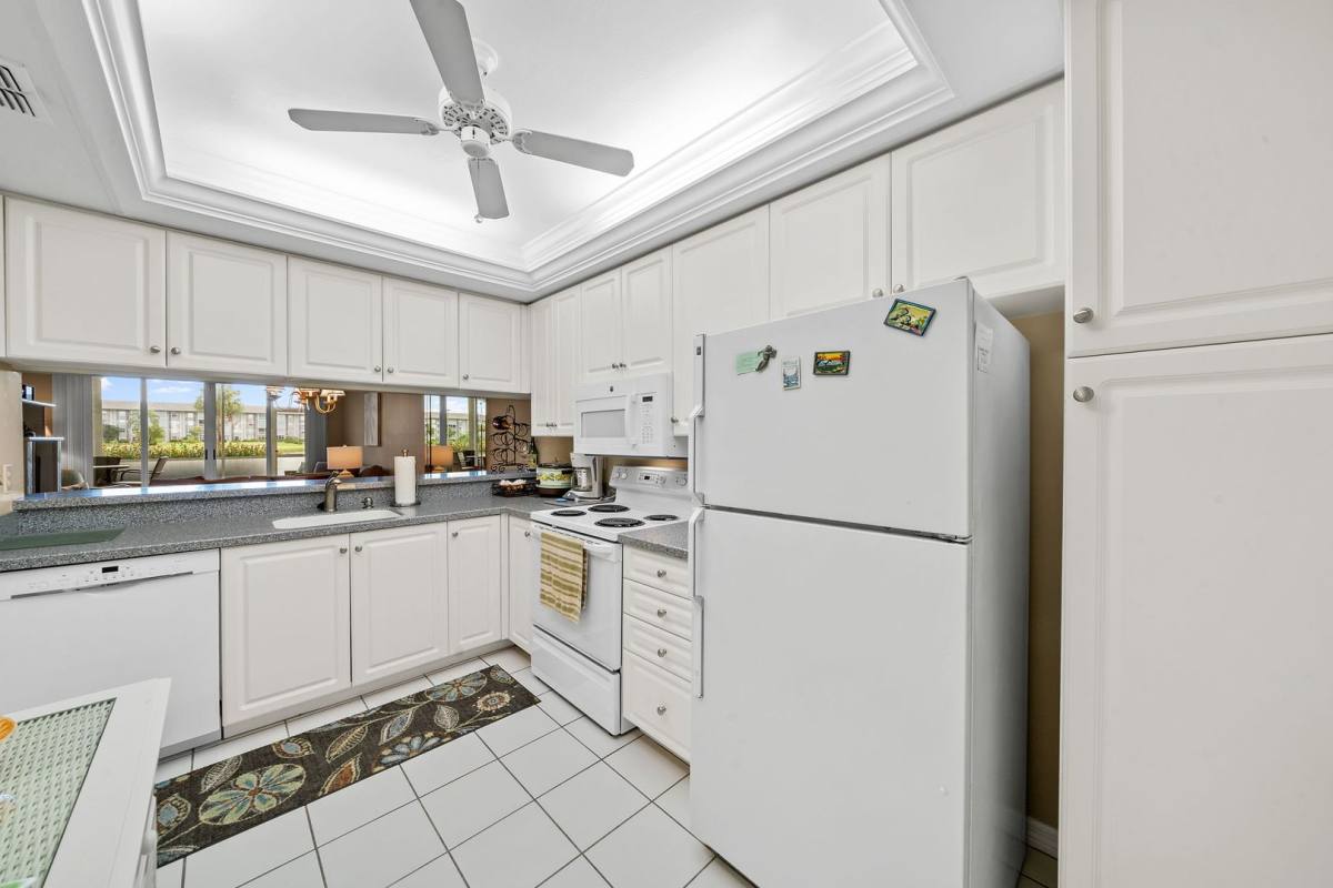 Apartment for rent at 14771 Hole In #1, Fort Myers, FL 33919